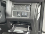 ハンズフリー機能付き両側電動スライドドア!