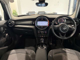 時を経ても深い魅力を放ち続けるMINI。より快適にお乗り頂くために、3つのサポートプログラムをご用意しております。※認定中古車保証は登録日より最長4年間まで延長が可能です。