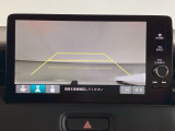 バックモニター付きで、車庫入れやバック時の後方確認をサポート。
