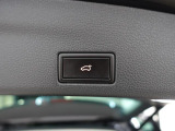 リヤゲートは電動のパワーバックドア!