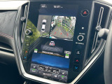 【マルチテレインモニター】車のフロントやサイドのカメラ画像を同時にモニター表示することで、悪路や狭い道を走行時でも周囲の状況確認ができ安心!本格SUVにうれしい装備です♪