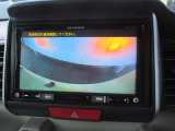 バックカメラで駐車が苦手な方も安心です。