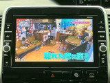 多彩なソースに対応したオーディオ画面は、ドライブ中のエンターテイメントを充実させます。お気に入りの音楽やラジオで、快適な車内空間を演出しましょう。