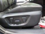 運転席パワーシートです。