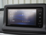 ナビゲーションはメモリーナビ(NMZN-W73D)を装着しております。AM、FM、CD、DVD再生、Bluetooth、フルセグTVがご使用いただけます。初めて訪れた場所でも安心ですね!