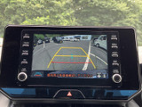 後方確認をサポートするモニターです。狭い道や駐車時も、安全に運転できます。運転に自信がない方にもおすすめです。