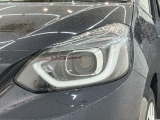 LEDヘッドライトは、点灯の瞬間から最大光量を発揮し、突然暗くなるトンネルなどでの安定感を高めます。