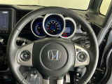 明るく、視認性に優れたメーターで安全運転や燃費管理、車両点検などに役に立つ機能があります ※一部の車種には該当しないものもございます