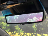 【デジタルインナーミラー】後席の大きな荷物や同乗者で後方が確認しづらい時でも安心!カメラが撮影した車両後方の映像をルームミラー内に表示。クリアな視界で状況の確認が可能です!