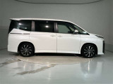 その他にも各種保険、お車の買取(T-UP)、JAF、TSカード、携帯電話などの取扱いをしております。詳しくはスタッフにお尋ねください。