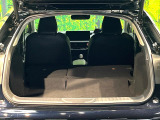 【パワーバックドア】スマートキーや運転席のボタンを押すだけでリアゲートが自動で開閉します!荷物を持っている時や、高い位置にあるバックドアを閉める際に便利な機能です♪