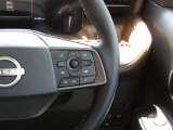 ステアリングリモコン付きです。運転に集中!!