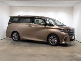 トヨタ認定中古車では衝突被害軽減ブレーキなど、安全運転支援機能のシステムをチェックしています。