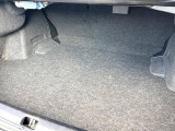 普段のお買い物や通勤、送迎等に十分な荷室スペースを確保しております。セカンドシートを倒すと、大きな荷物の積載も可能です♪