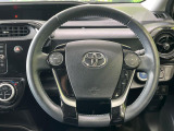 【純正革巻きステアリング】上質な革を使用することで、手にしっかり馴染みとても運転しやすいハンドルです♪