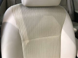 ファブリックで包み込んだベーシックなシートです。通気性が良くて蒸れにくい上に、保温性も高いので冬場でも冷えを感じにくいです♪