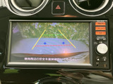 後方確認をサポートし、安全な運転に貢献。駐車時の不安を軽減し、狭い場所でもスムーズに駐車できます。運転に自信がない方にもおすすめです。