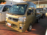 どのお車にも車検の残り期間により、安心の12ヶ月点検又は車検整備付きです。納車後の点検、車検などアフターサービスもお任せください。