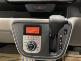 オートエアコン♪お好みの温度に設定するだけで車内を快適空間にしてくれますよ♪