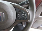 Hondaセンシングの機能のひとつ、アダプティブクルーズコントロール付!アクセルから足を離しても設定したスピードと前車との車間を保ち走行してくれます!車線維持もアシスト☆高速道路で疲労軽減ですね☆