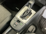 発進時から滑らかに加速する無段階変速のCVTはストップ&ゴーの多い街の中も快適です