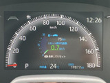 視認性の高いメーター類で、運転に必要な情報をしっかり確認できます。運転に集中できる環境をサポートします。