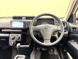 運転しやすいインパネ周りです。見やすいレイアウトで快適なドライブをサポートします☆☆
