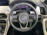 【純正革巻きステアリング】上質な革を使用することで、手にしっかり馴染みとても運転しやすいハンドルです♪