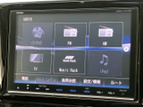 CDやラジオに加え、様々な音楽ソースに対応。お好みの音楽をクリアな音質で楽しめます。車内をコンサートホールのように。