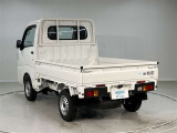 弊社の商品車両は横浜本牧にあります本部で隅々までチェックを行い、トヨタの厳しい商品基準をクリアした車両を展示しています。ご安心してお選びいただけます。