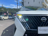 ☆ 【LEDヘッドライト】 悪天候や夜間走行時も良好な視界を確保し安心して運転できる高輝度LEDヘッドライトを装備!点灯速度が早く、消費電力も抑えられています ☆