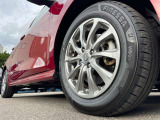 【15インチアルミホイール】車両デザインにピッタリなアルミを装着。社外アルミや夏冬タイヤ取り揃えあります。ぜひご相談ください。