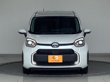 CAR PLAT(カープラット)は、CAR(クルマ)+PLAT(プラットフォーム)の名の通り、あらゆるクルマが集まり、プラッと気軽に立ち寄り、豊富な選択肢の中から自分にぴったりの一台に出会えるお店です