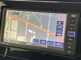 目的地へのルートをわかりやすく表示。渋滞情報も確認できるので、スムーズな移動をサポートします。遠出も安心してお任せください。