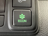 ★ECONスイッチ★ エコドライブを加速しよう!スイッチをONにすると、運転の仕方によるロスを抑え込み燃費をよくするようクルマが頑張ります(*^ー^*)燃費向上にチャレンジ♪