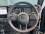 ステアリングを握れば目の前にJeepワールドが広がります!