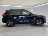 全国のVOLVOからお取り寄せが可能※!遠方の店舗に展示してあるクルマが気になる場合も、最寄りの店舗でご購入ただくことが可能です!是非私たちに要望をお聞かせください!※別途費用
