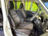 運転席シート廻りは使用感も少なく、良好な状態となっています。丁寧に使われていたことがよくわかりますね。