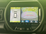 後方の状況を分かりやすく表示し、安全な駐車をサポート。狭い場所でも安心して駐車できます。
