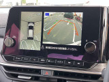【アラウンドビューモニター】はまるで上から見ているような視点で周囲を確認できます!駐車が苦手な方でも安心して駐車できますね♪