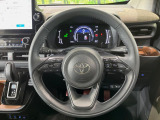 【純正革巻きステアリング】上質な革を使用することで、手にしっかり馴染みとても運転しやすいハンドルです♪