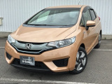 幅広い年代に人気でドライブでもお買い物でも使い易いフィットハイブリッドです。