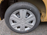 タイヤサイズは155/65R14 です