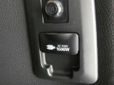 災害時にも安心。家庭用電化製品が使用できるAC100V、1500Wのコンセント付きです。