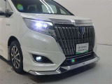 高輝度で点灯速度が速く、しかも消費電力の少ないLEDヘッドライトが装備されています!LEDの明るい光が走行中の視界の確保をサポートして、夜のドライブがより楽しく安全に運転できます♪
