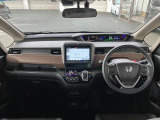 視界の良さと取り回しの良さで、たまに運転する奥様にも安心♪