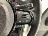 クルーズコントロールを装備しています。高速道路などで一定の速度で走ってくれるので運転が楽ですよ!速度を設定できますので、スピードの出しすぎにも注意できます。