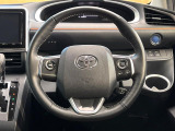 【純正革巻きステアリング】上質な革を使用することで、手にしっかり馴染みとても運転しやすいハンドルです♪