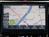 アルパイン製のLED液晶メモリーナビ付です。インチ(純正)ナビを搭載しております。