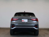 Audi Q3 Sportback 35 TFSI S line/LEDヘッドライト/アルミホイール 20スポーク Vデザイン グラファイトグレー 7.0J x 19/プライバシーガラス